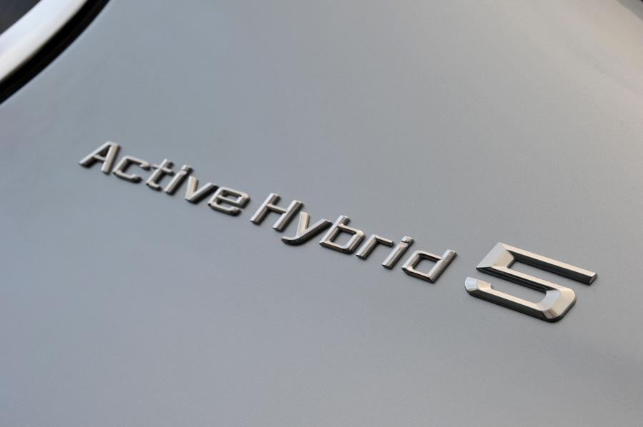  BMW ActiveHybrid 5 2012 года  (US) (фото 42 из 135)
